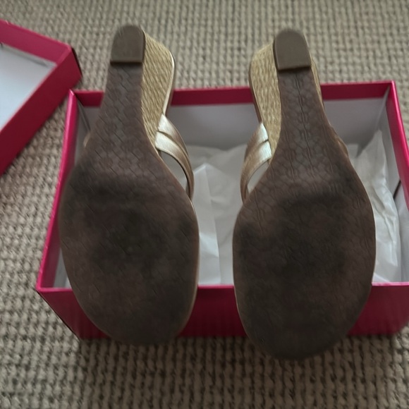 Lilly Pulitzer McKim Wedge size 9 - Picture 2 of 4